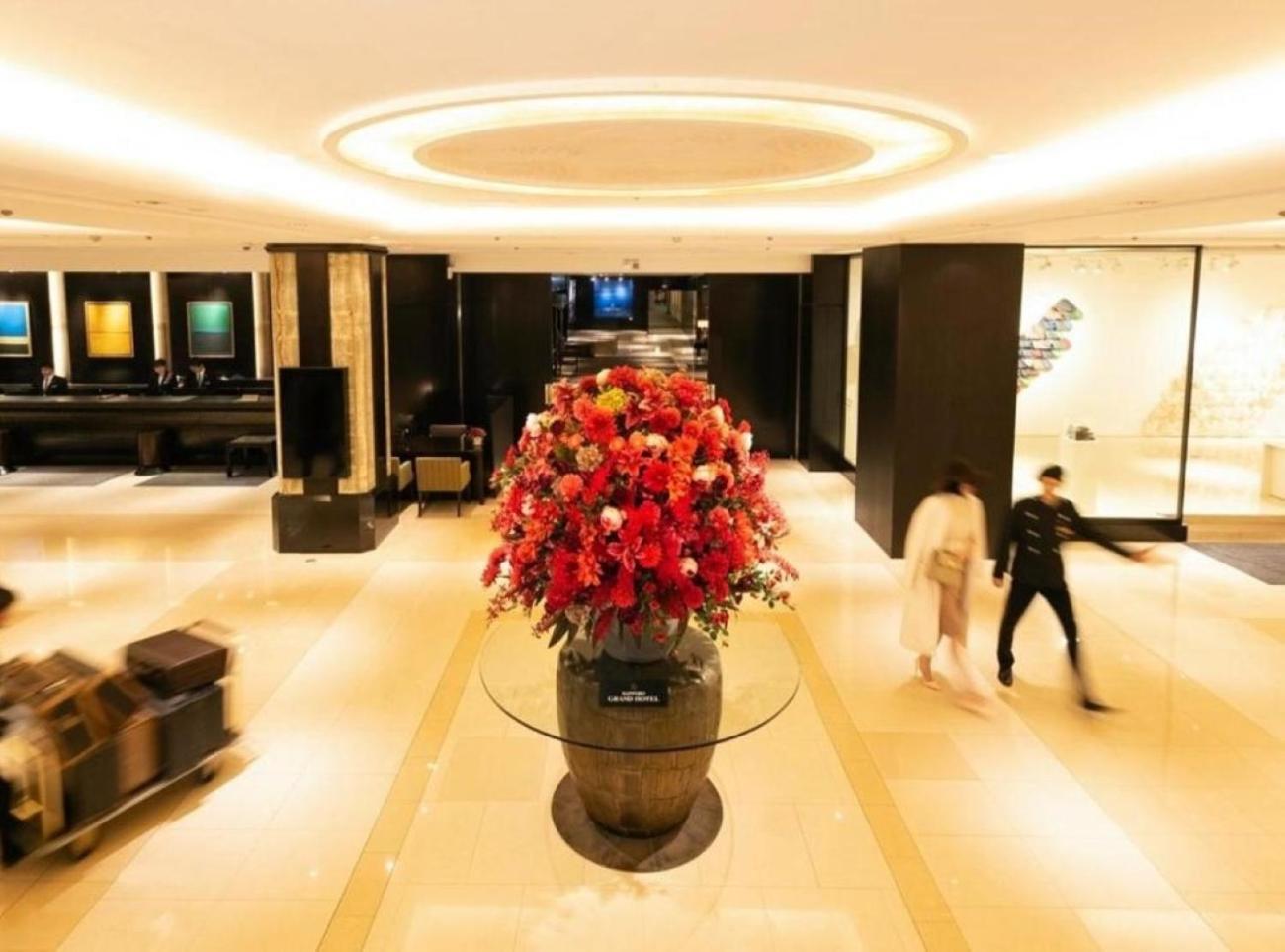 Sapporo Grand Hotel Extérieur photo The lobby of the hotel