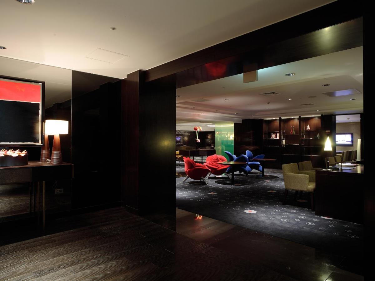 Sapporo Grand Hotel Extérieur photo The lounge at the airport